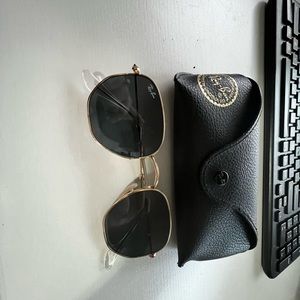 Ray-Ban only used twice